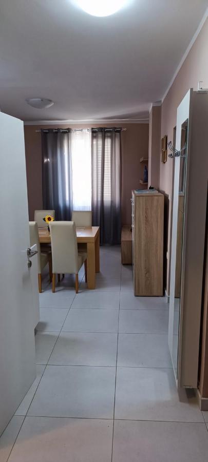 Appartamento Smokva Zara Esterno foto