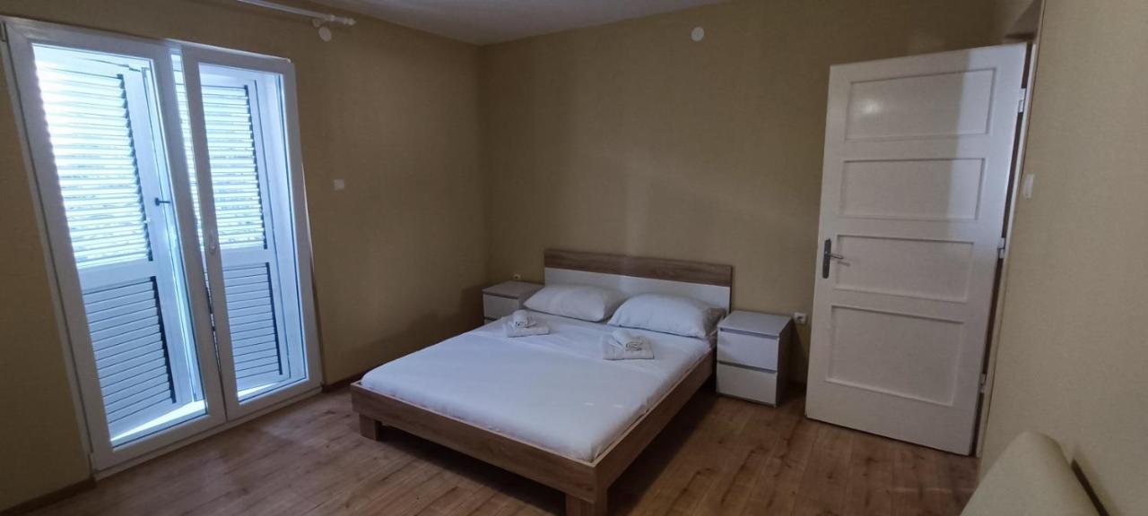 Appartamento Smokva Zara Esterno foto