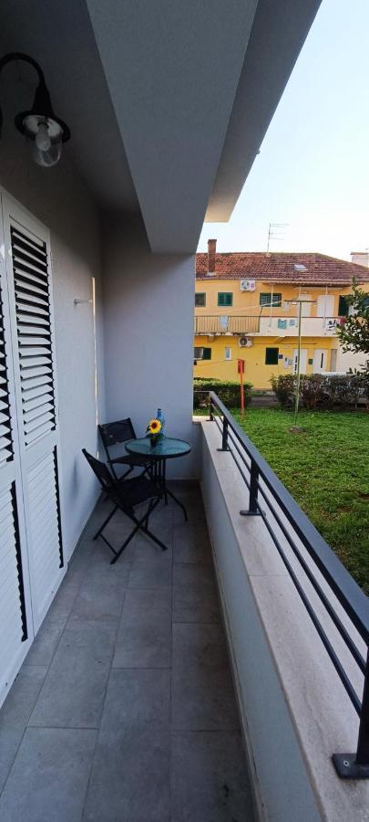 Appartamento Smokva Zara Esterno foto